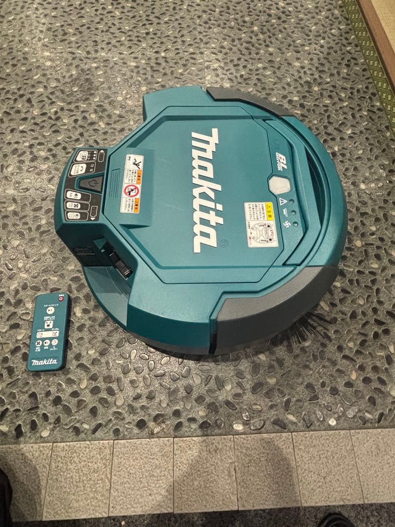 Makita ロボット掃除機 本体 リモコン付き