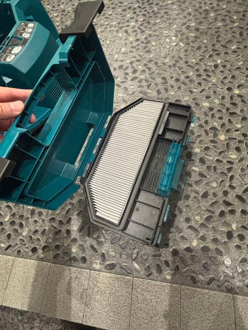 Makita ロボット掃除機 本体 リモコン付き