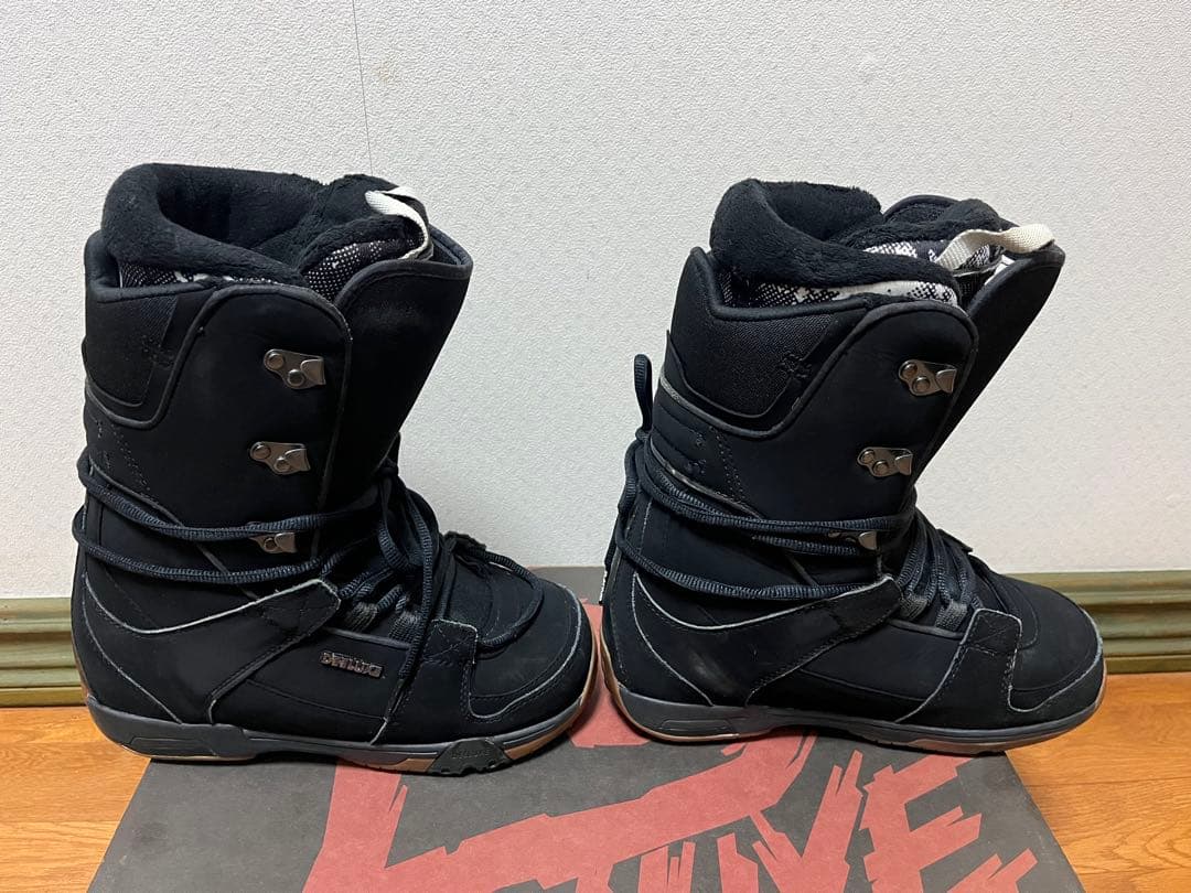 ディーラックス インデペンデント 24.5 ブラック スノーボードブーツ 紐 黒