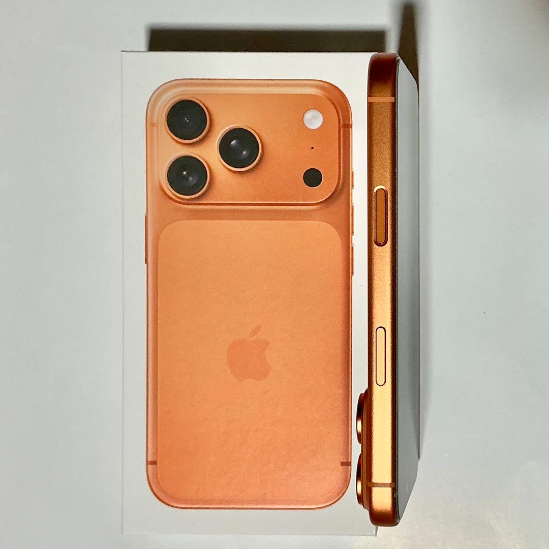 新品同様 iPhone 17 Pro オレンジ 512GB US SIMフリー版