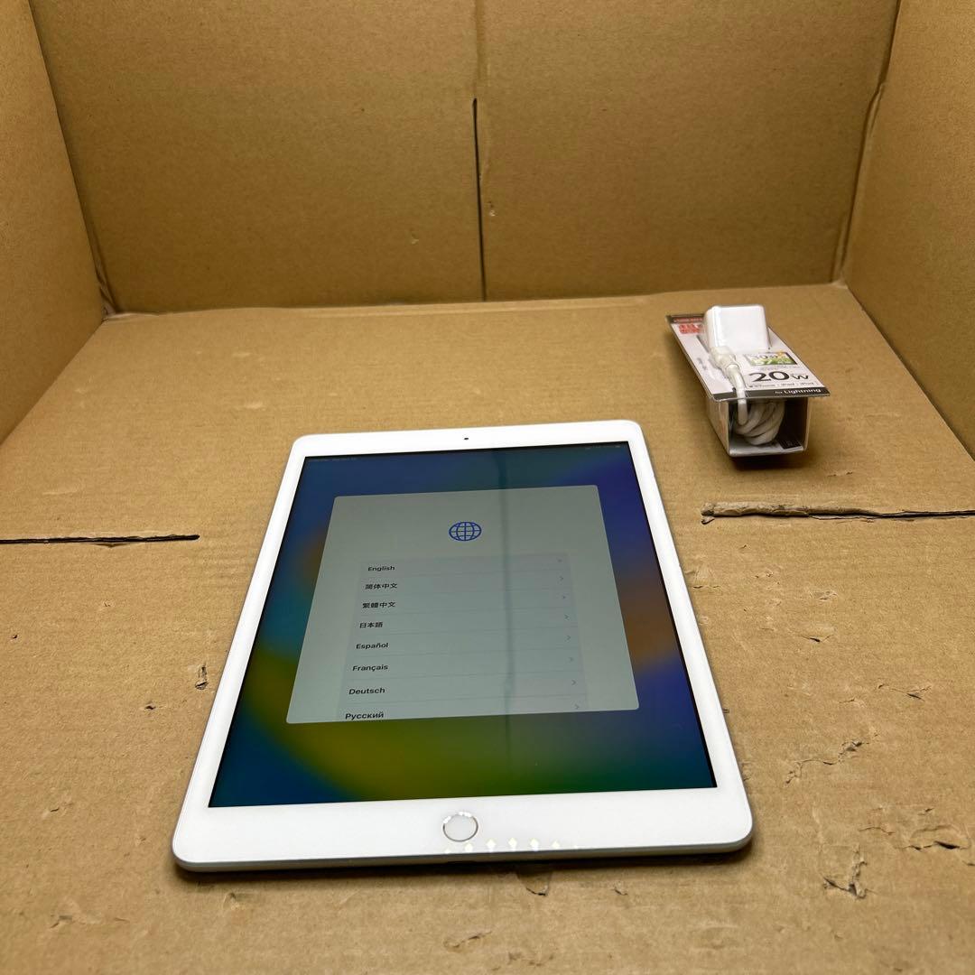 iPad 32GB cellular+wifi 第７世代　バッテリー100%