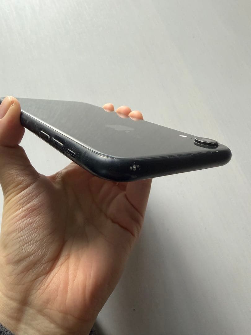 iPhone XR 黒 128GB SIMフリー