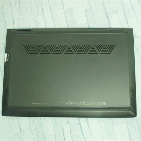 中古美品★2019年モデル Ryzen3-3300U/SSD256GB/8GB