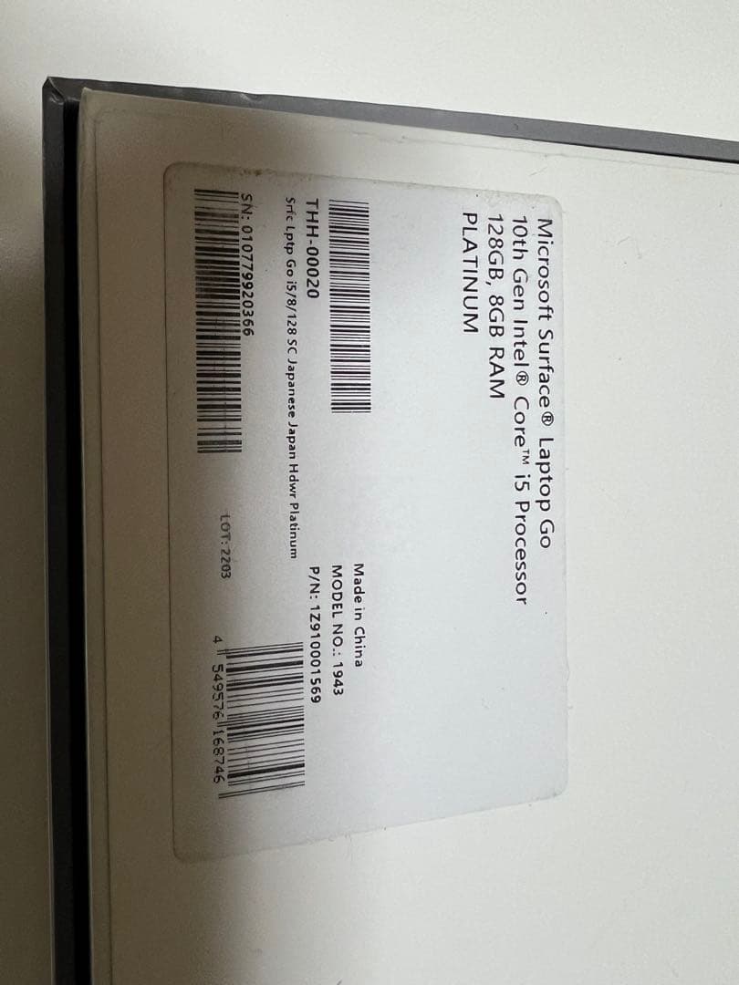 Microsoft Surface Laptop Go本体　128G/8G 美品