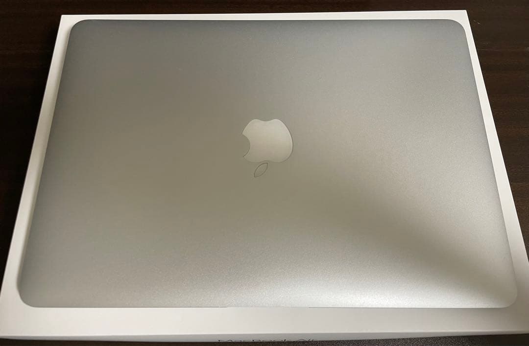 MacBook Air 13 inch 2017 メモリ8GB SSD128GB