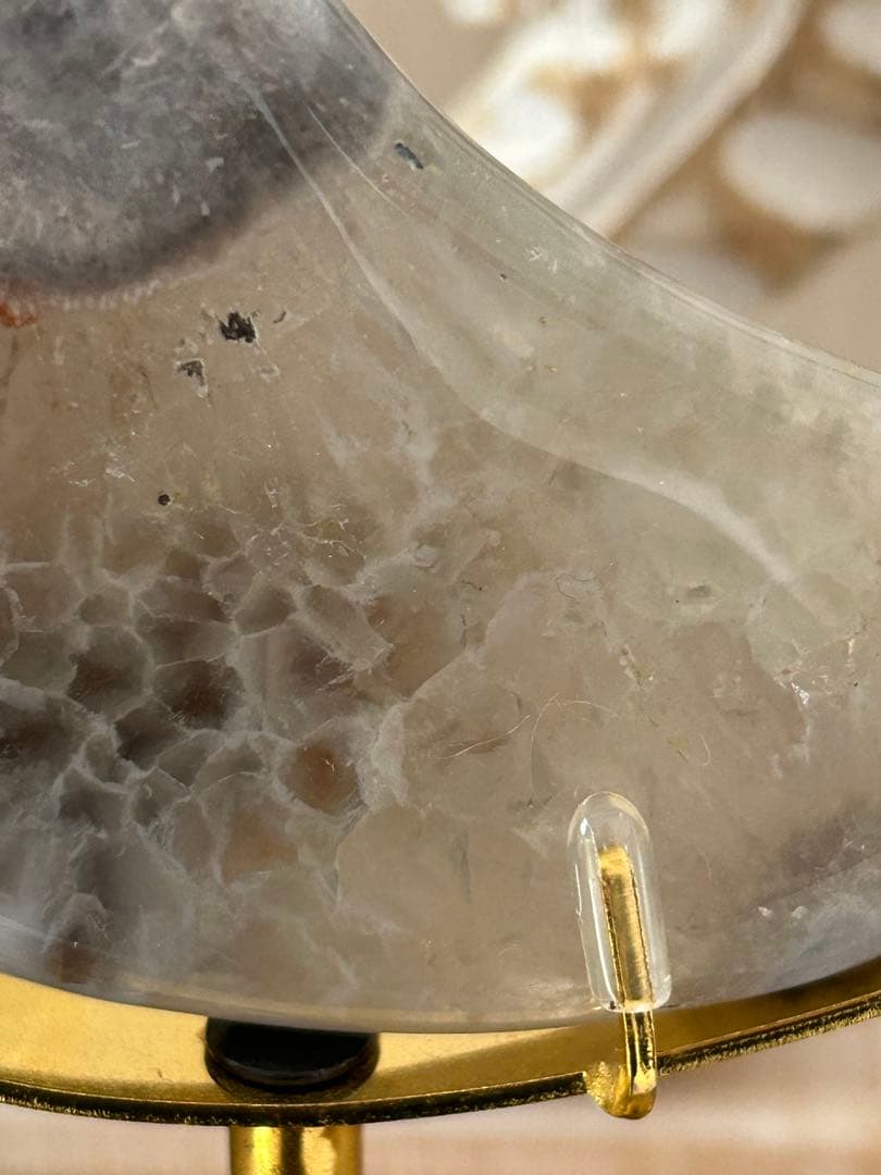 希少月の形 天然石 アゲート 原石 ドゥルージー付 インテリア