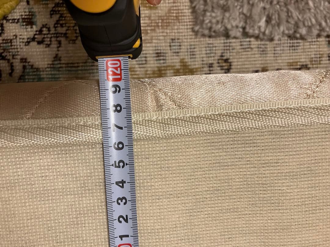 セミダブルベッド　足つきスプリングつき