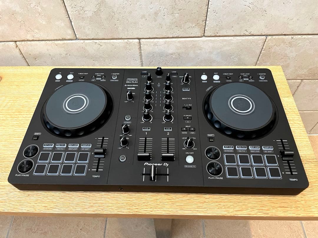 マタドガス　美品！Pioneer DJ DDJ-FLX4 コントローラー