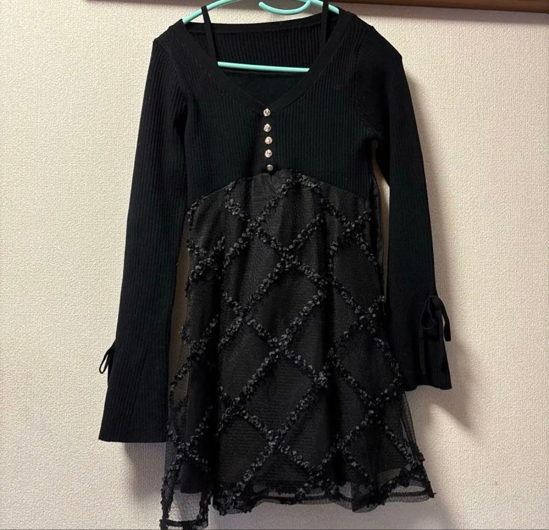 リゼクシー　ドッキングフレアミニニットワンピース　ブラック