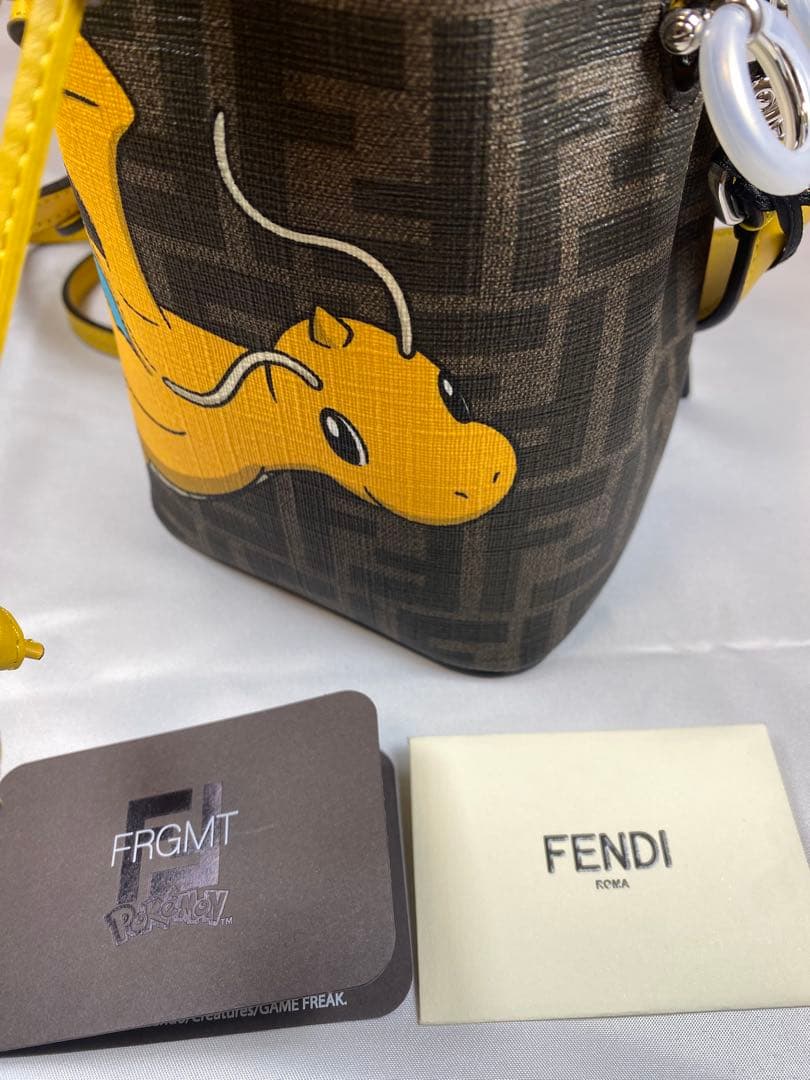 じ*ん様 新品！完売品！フェンディxフラグメントxポケモン 2way 巾着ショル
