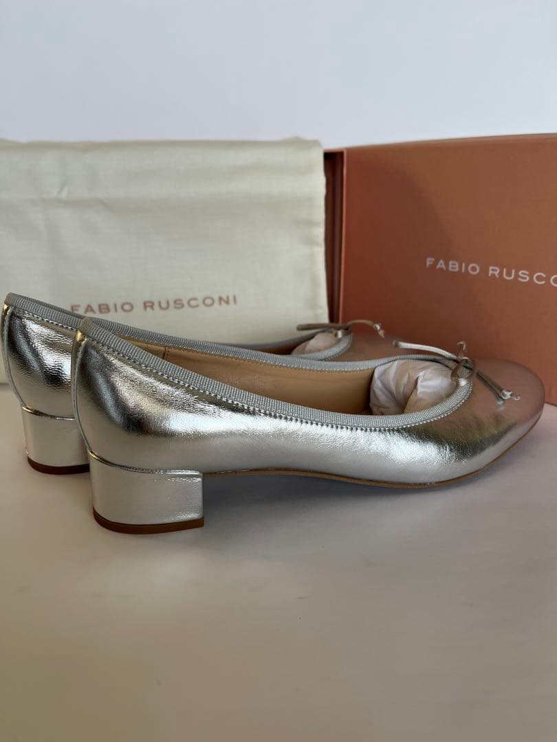 新品未使用　FABIO RUSCONI ファビオルスコーニ　シルバー　36.5