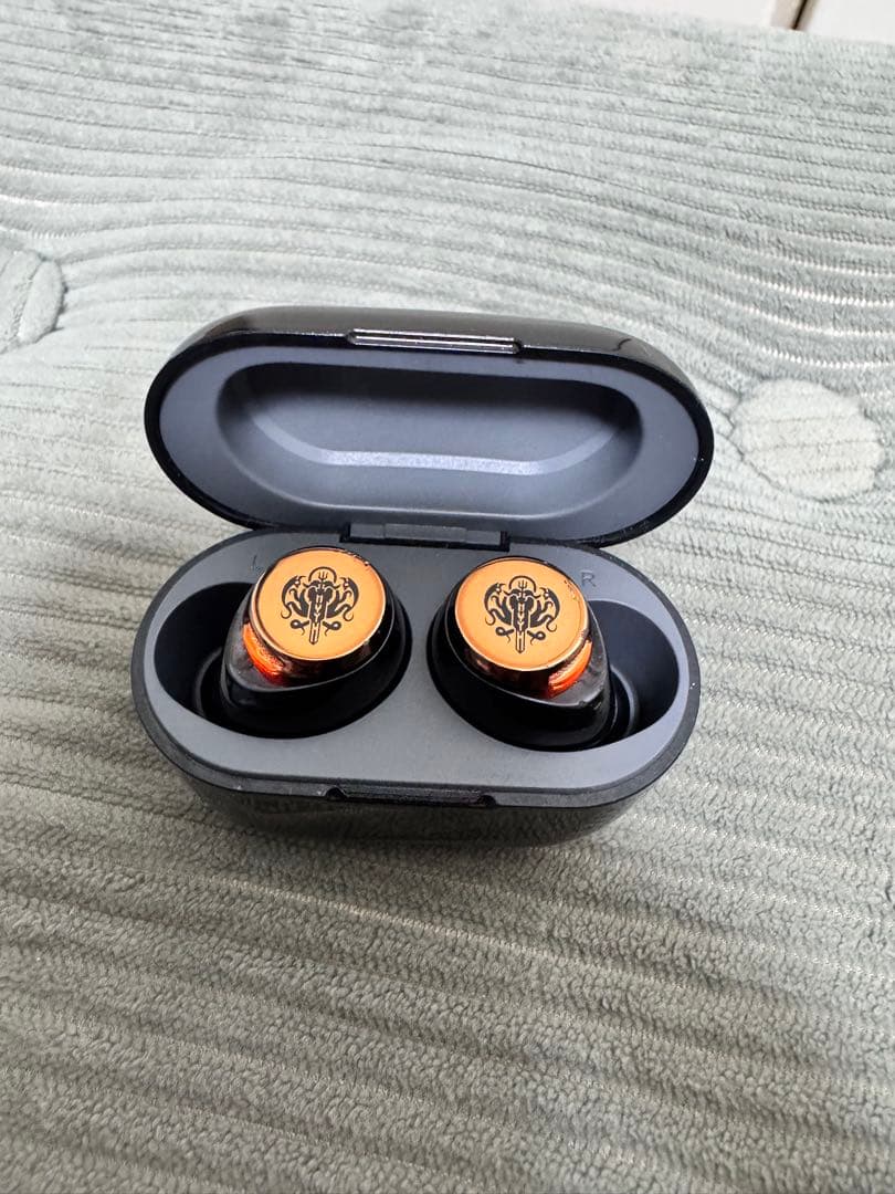 AVIOT×MYTH（ホロライブEN） コラボワイヤレスイヤホン