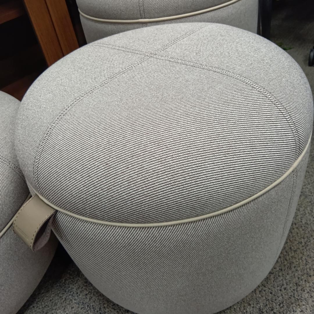 【展示品2025年製】3点セット オカムラ ライブス プーフ Pouf スツール