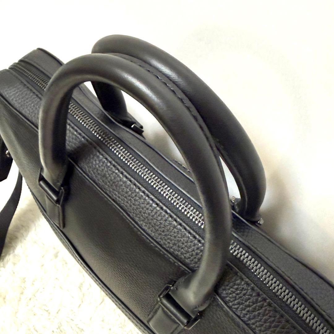 極美品　未使用に近い　ヒューゴボス　メンズ　ビジネスバッグ　ショルダーバッグ