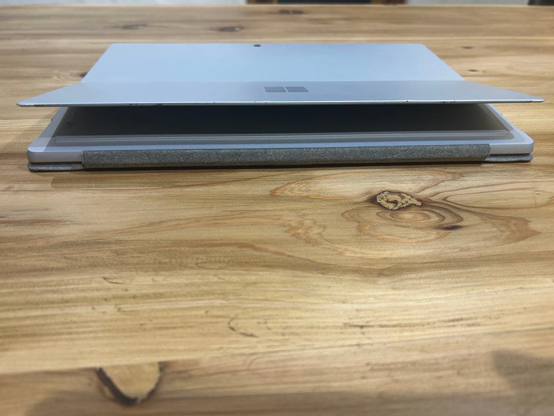 【値下げ】Microsoft Surface Pro 7 タイプカバー付き