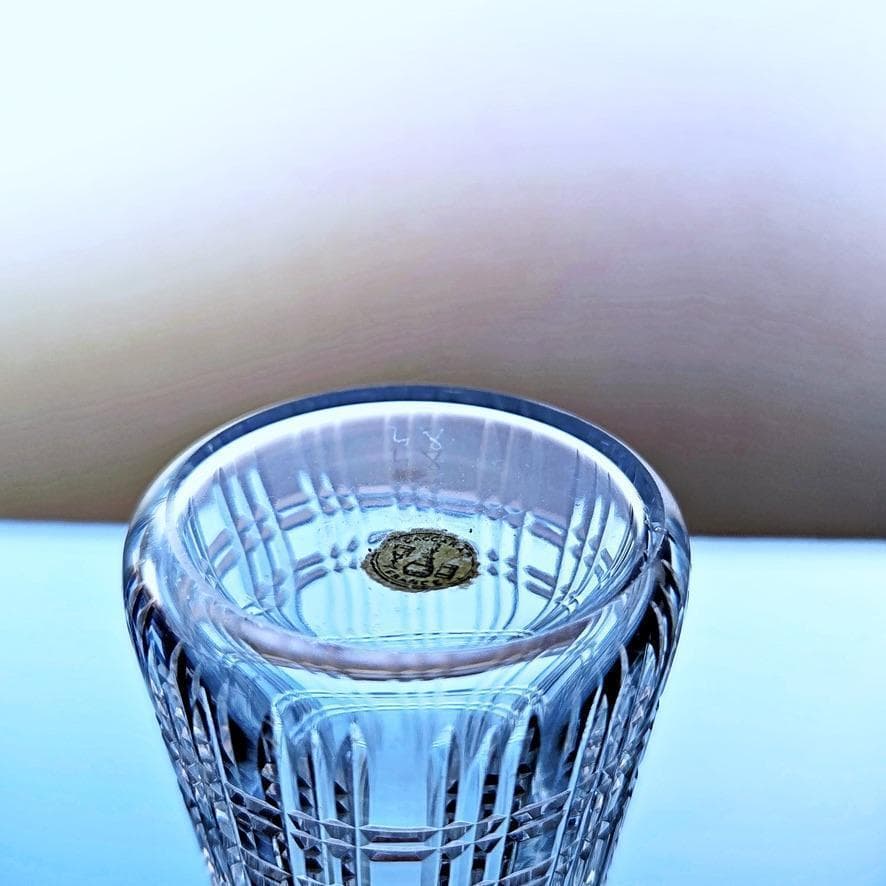 輝くオールドバカラ 格子柄の香水瓶 1936年以降