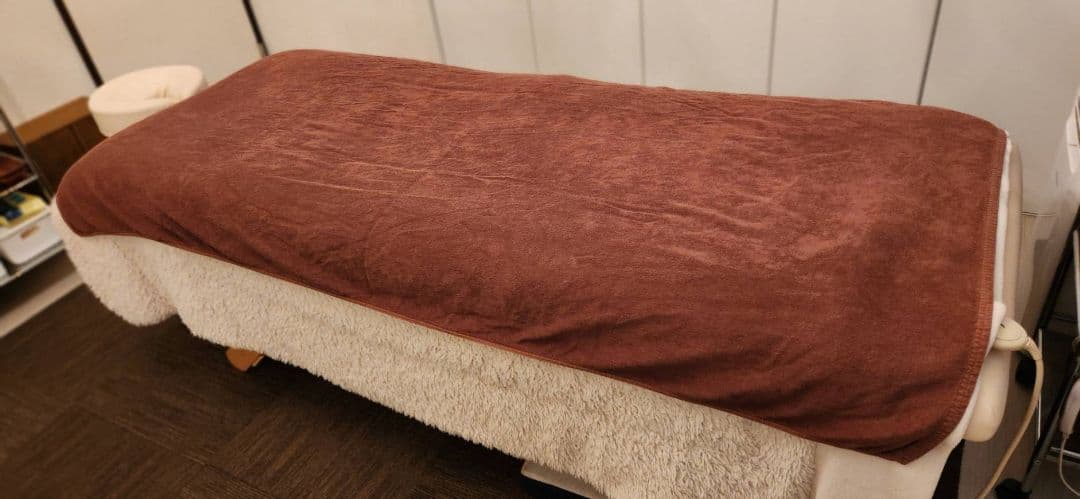 サロン使用　大判タオル 7枚　フェイスタオルタオル18枚