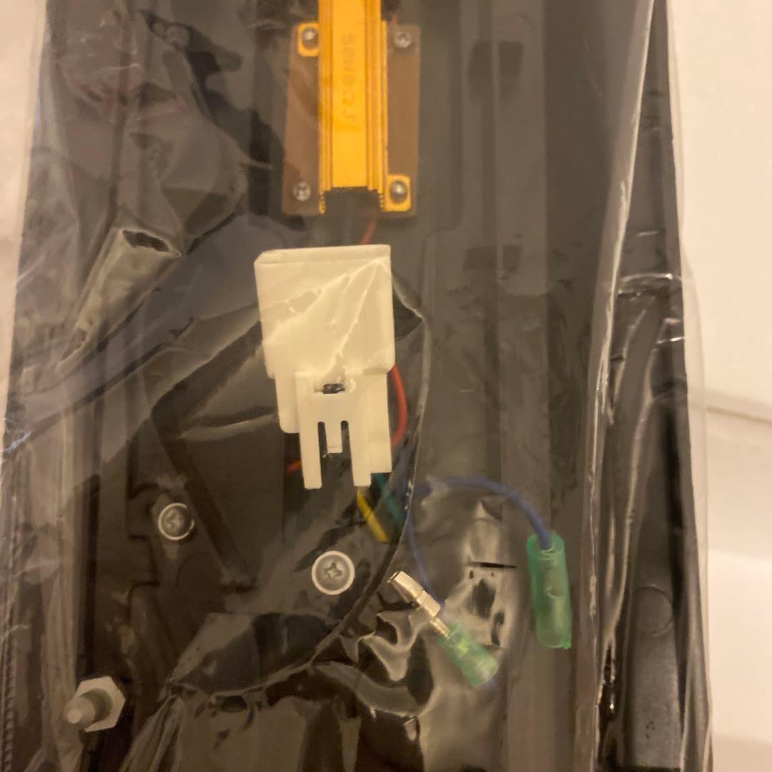 ハイエース200FLEX LEDテールランプ ULTIMATE ライト\"左のみ\"