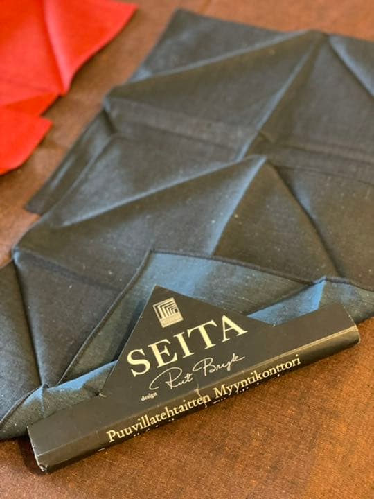 rut bryk  Design textile ウィンザーテーブルクロスセット