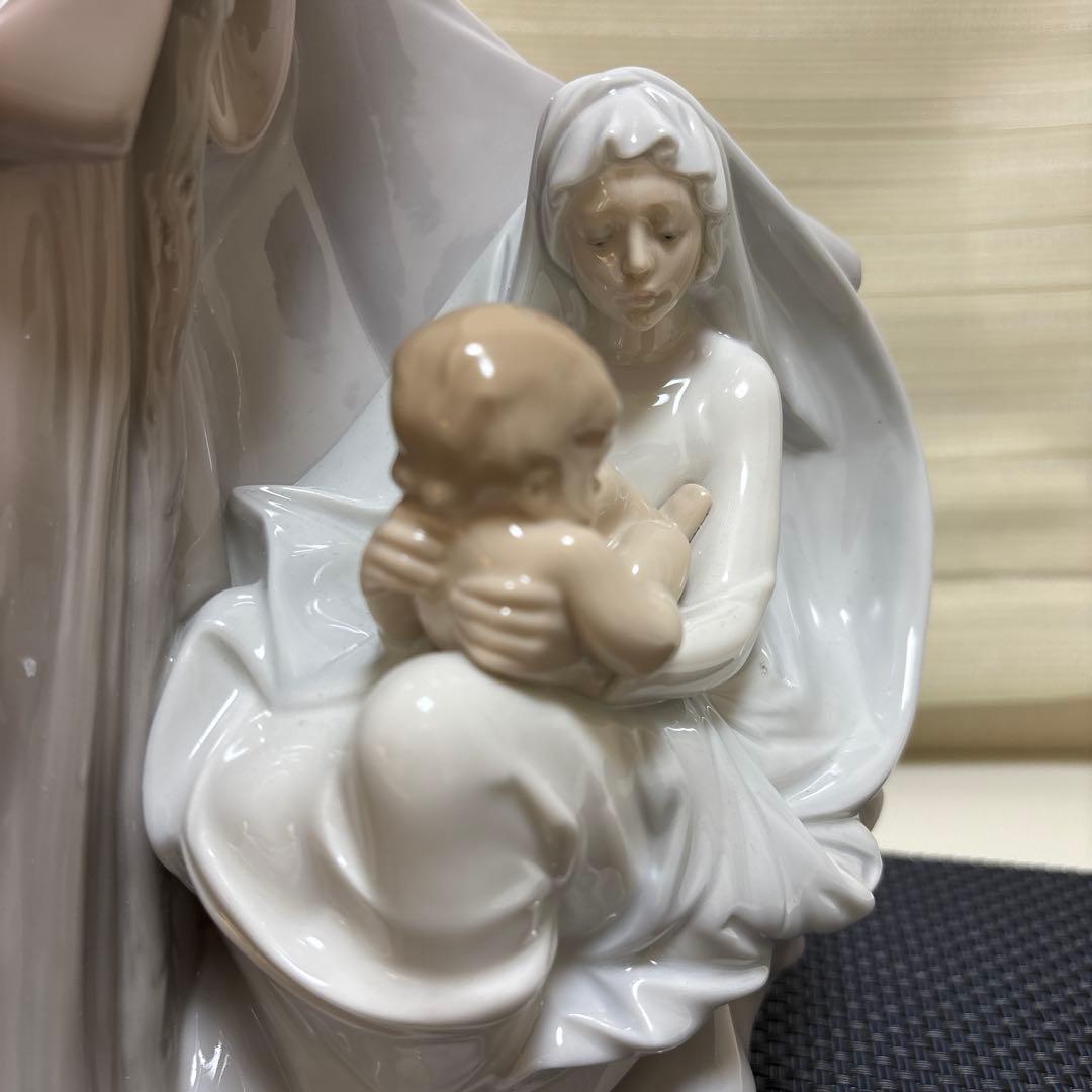 リヤドロ　LLADRO イエスの降誕　クリスマス　現行品　専用箱付