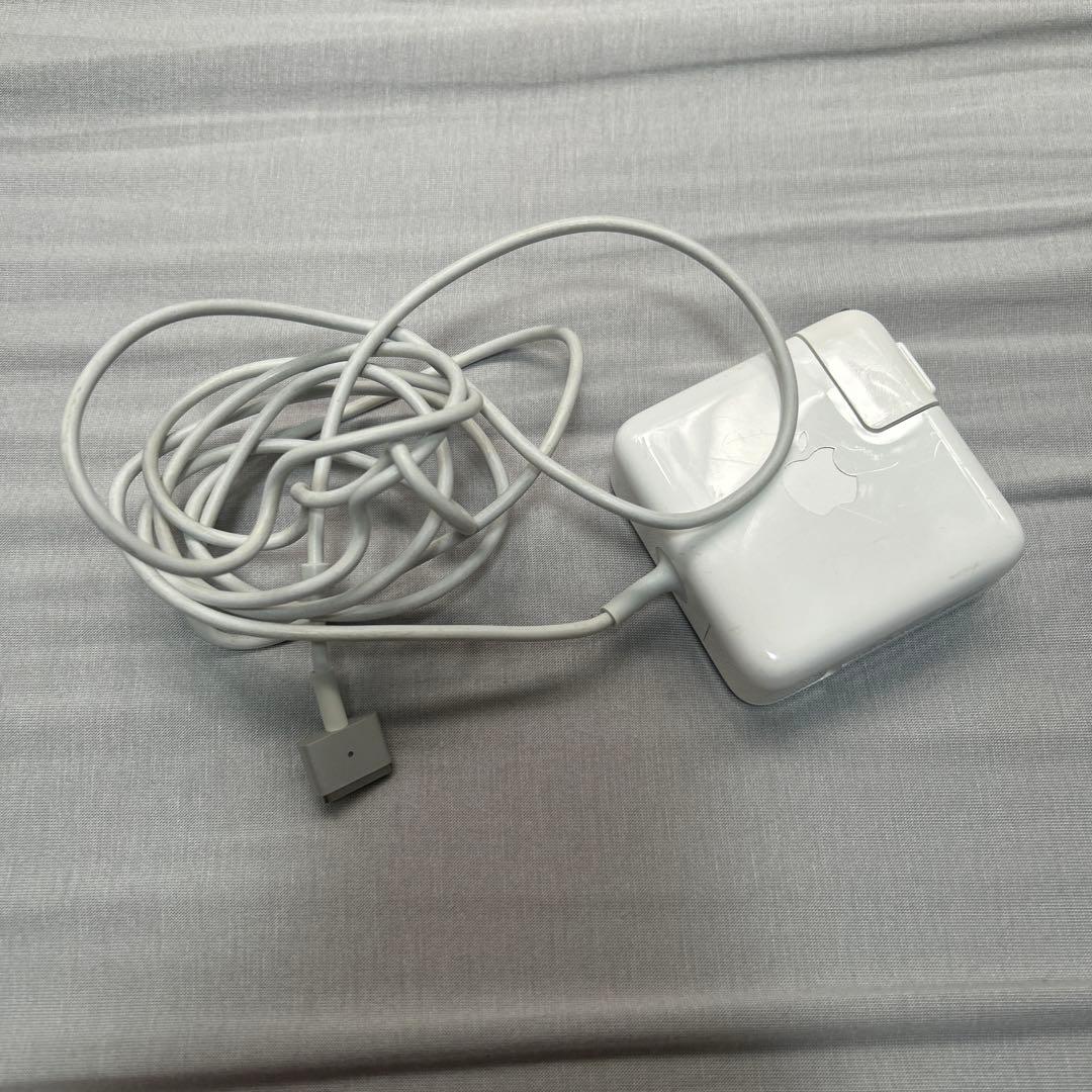 Apple MacBook Air ジャンク品　充電器付き