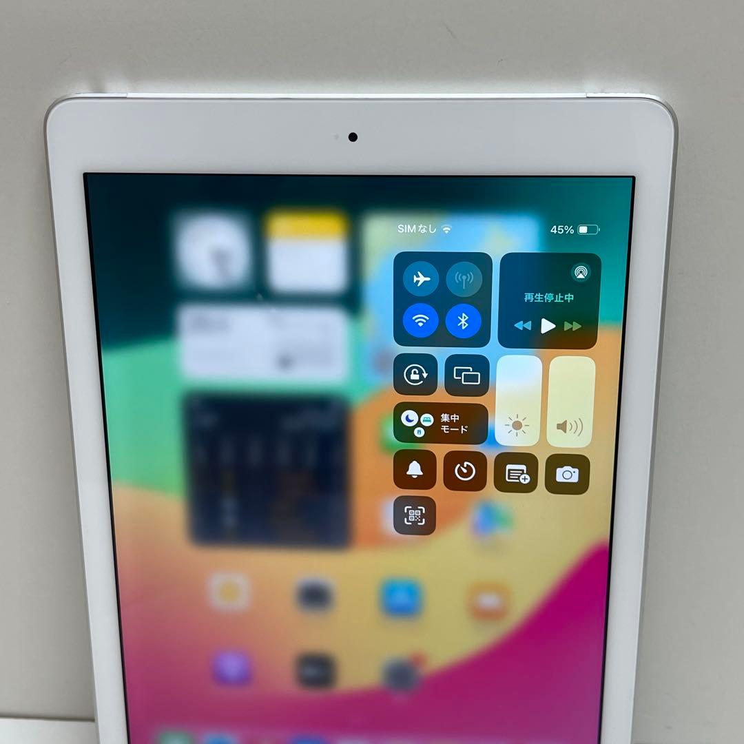 #12 iPad 第6世代 128GB Wi-Fi + Cellular 92%