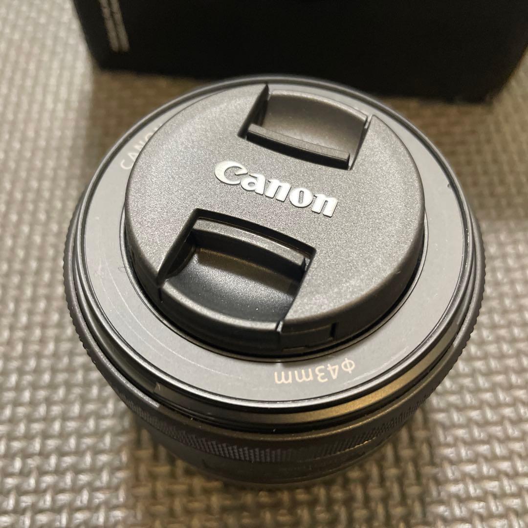 ほぼ新品　Canon RF16mm F2.8 STM レンズ