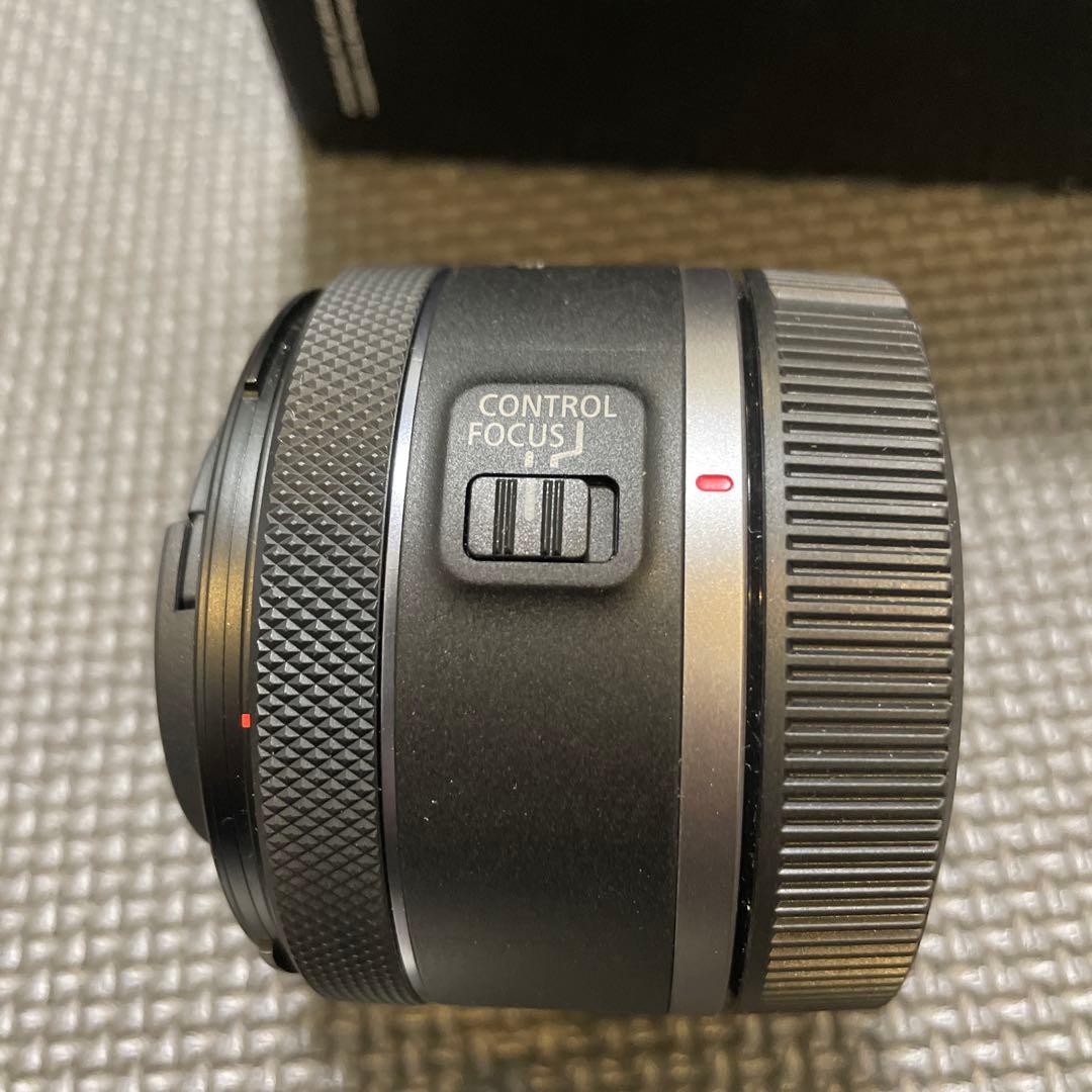 ほぼ新品　Canon RF16mm F2.8 STM レンズ