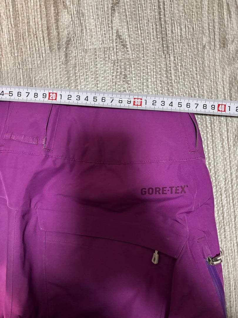 patagonia インサレーテッド　パウダーボールパンツ ウィメンズ