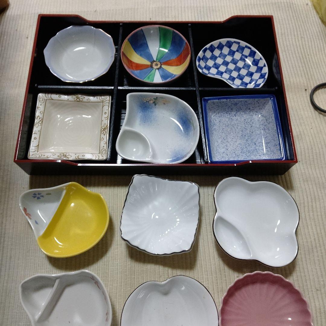 多様なデザインの小皿セット 12個、松花堂弁当箱付き、送料込み、おすすめ