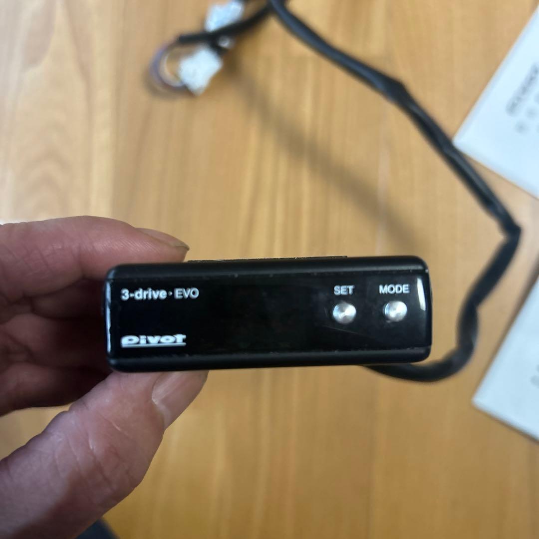 Pivot 3-drive EVO ジムニー スロットルコントローラーjb64