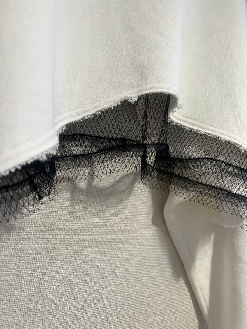 【最終大値下げ！】N°21 クロップドスウェット ホワイトM