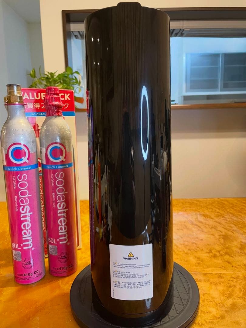 ソーダストリームTERRA ブラック　ガスシリンダー2本　1L未使用ボトル1本