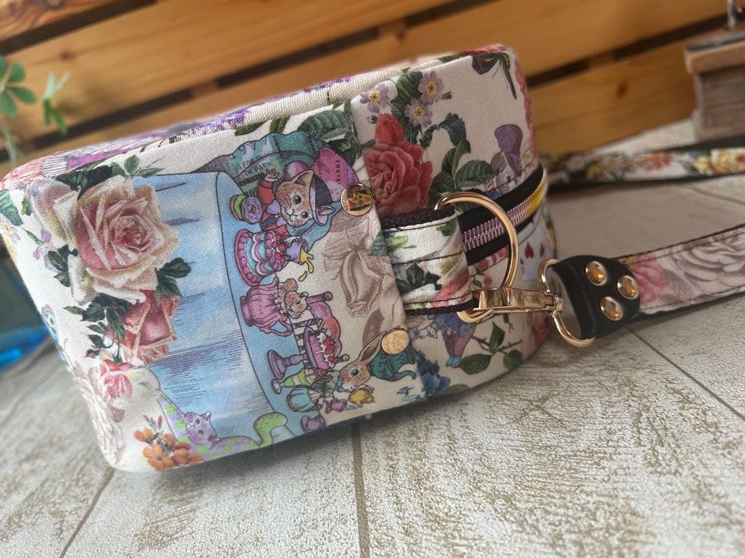 ラモちゃん様　ジョリーフルール カジュアルショルダーバッグ