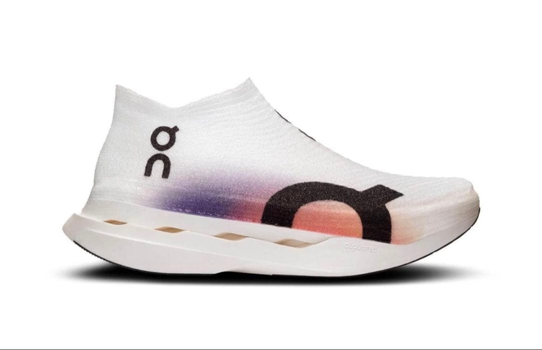 【値段交渉可】 On Cloudboom Strike LS 24.5cm