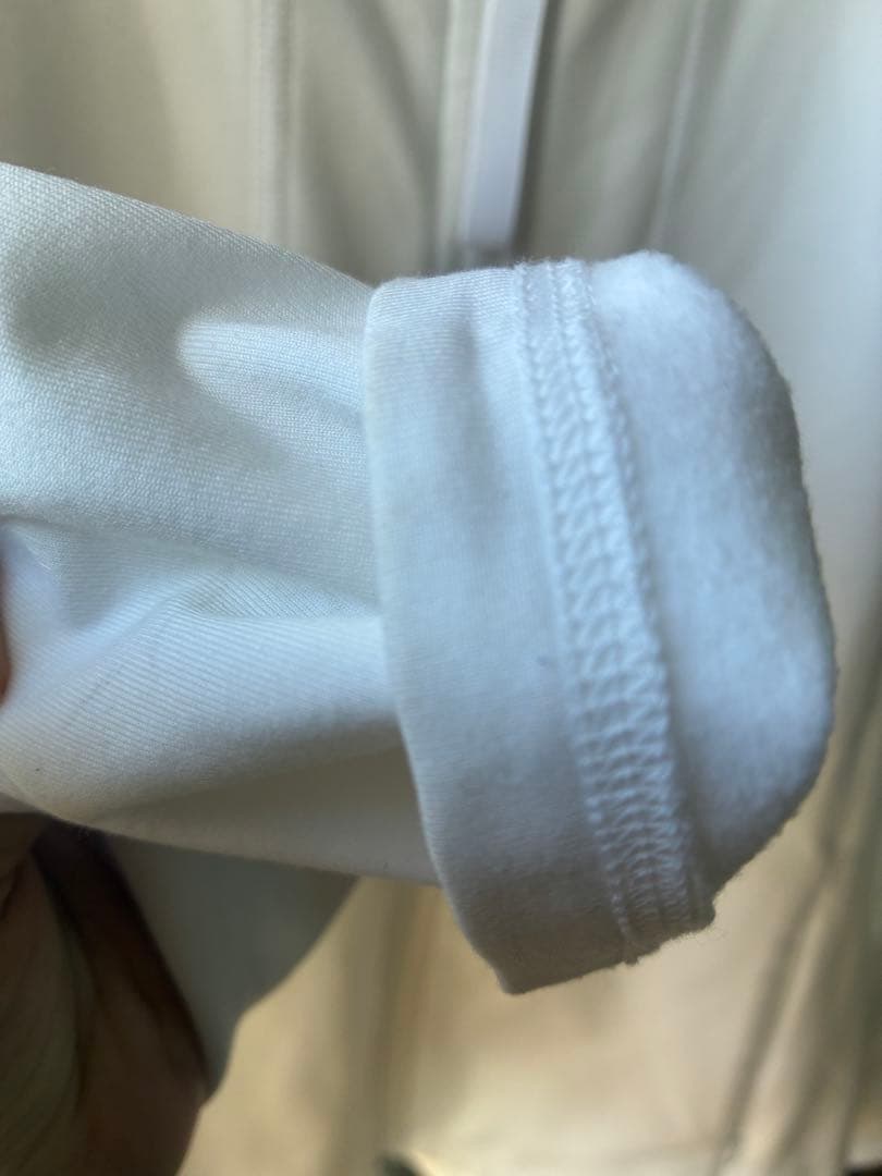 Lija ホワイト ジップアップジャケット Lサイズ