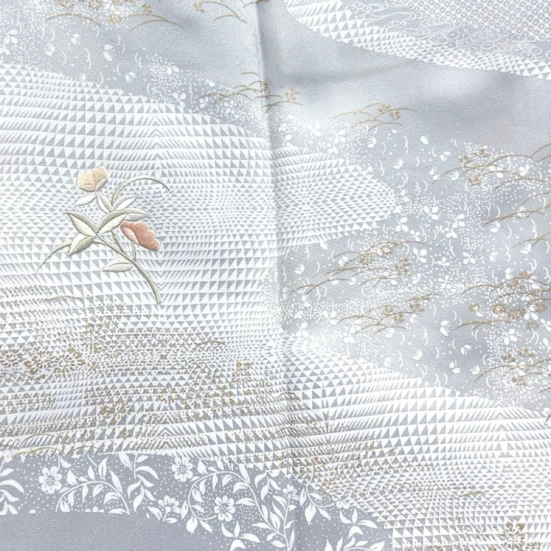 訪問着　刺繍　流水　撫子　芝草　蝶　菊　鱗　鹿の子　紋無し　着物　044k d