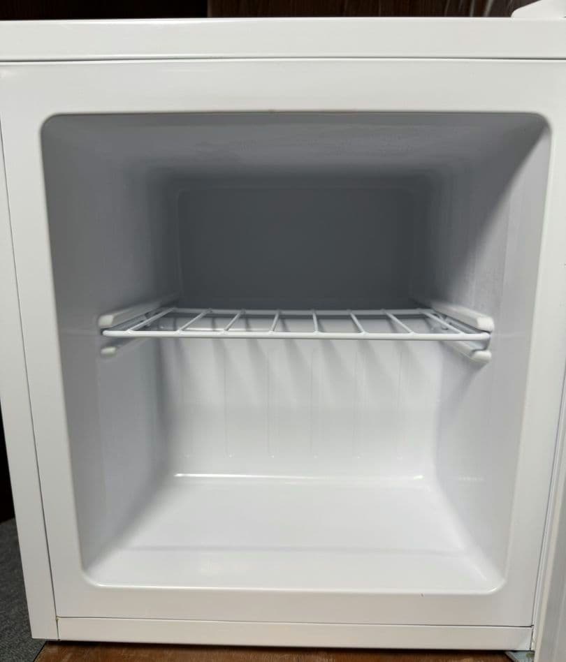 送料込Shelddi 家庭用小型冷凍庫32L静音スリムSHF-032直接引取歓迎