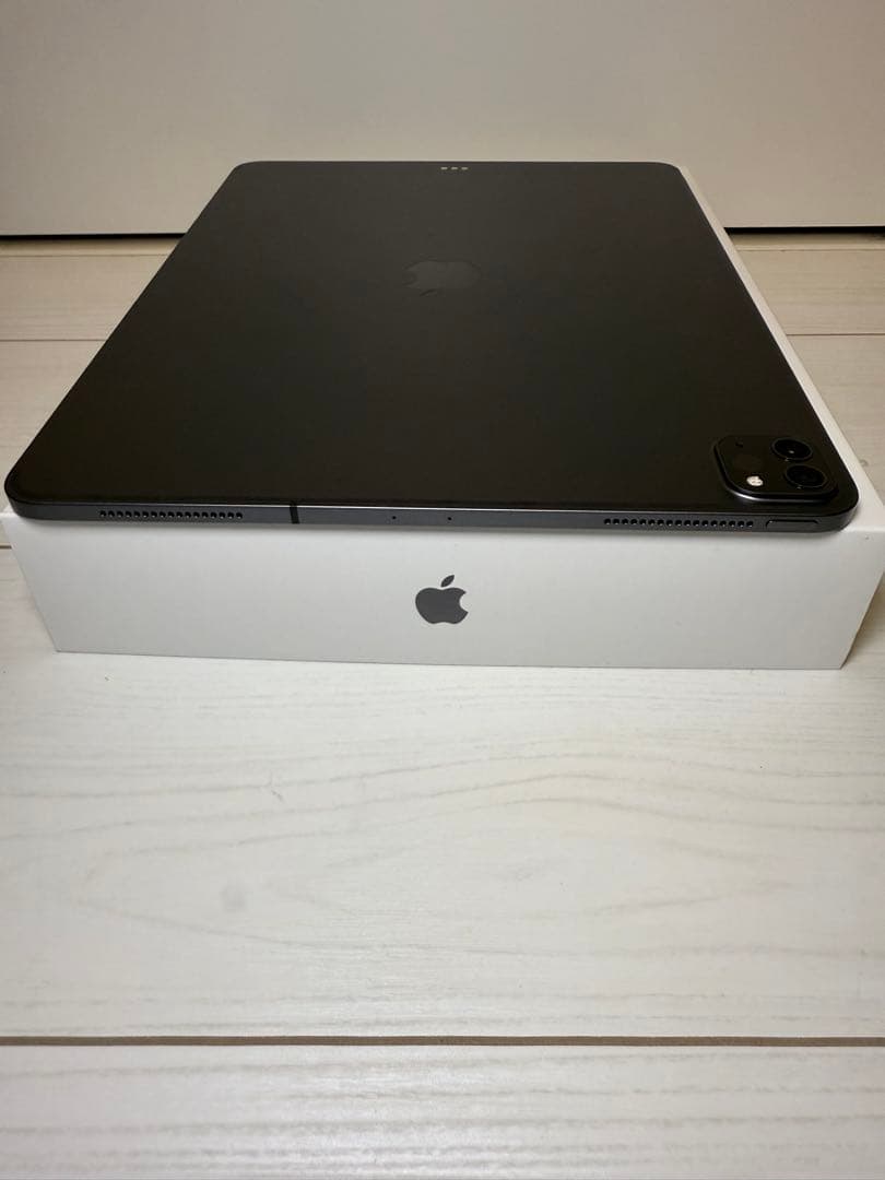 iPad Pro 12.9インチ 第4世代 Wi-Fi + Cellular