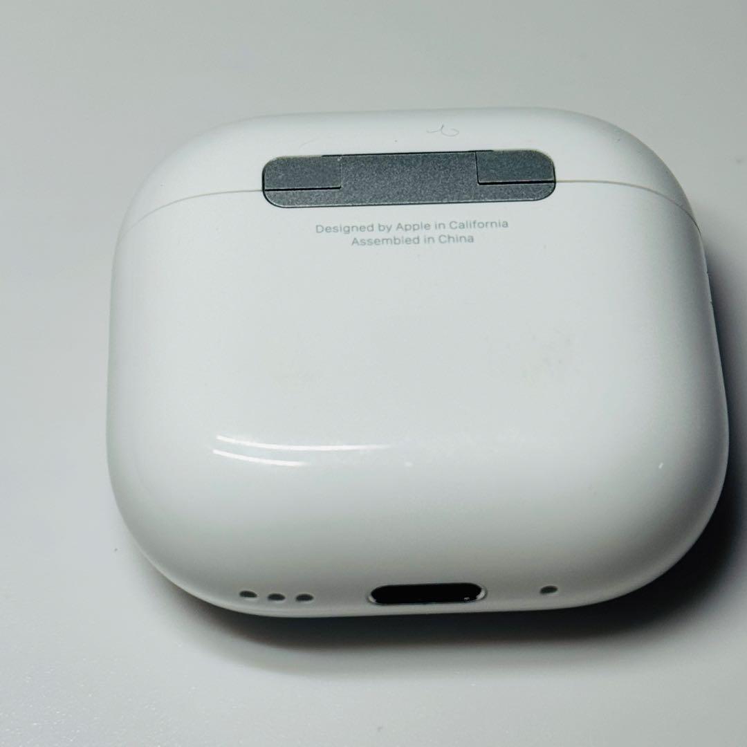 【7】 AirPods 4 第4世代 本体 ANC搭載 保証期間あり