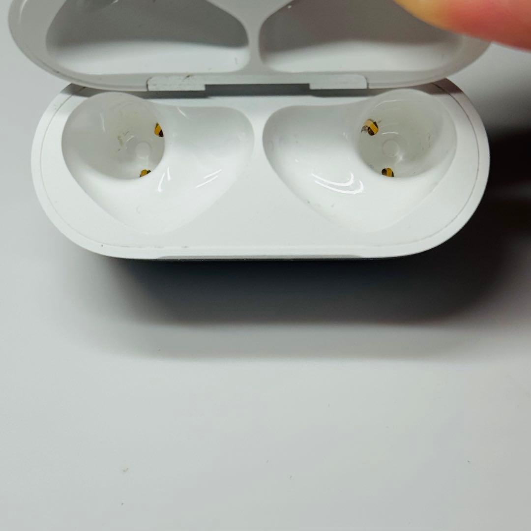 【7】 AirPods 4 第4世代 本体 ANC搭載 保証期間あり