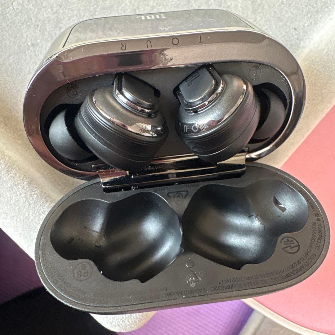 JBL Tour ワイヤレスイヤホン ブラック