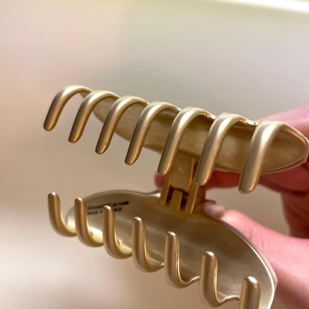 アレクサンドルドゥパリ　ヘアクリップ　グレージュ