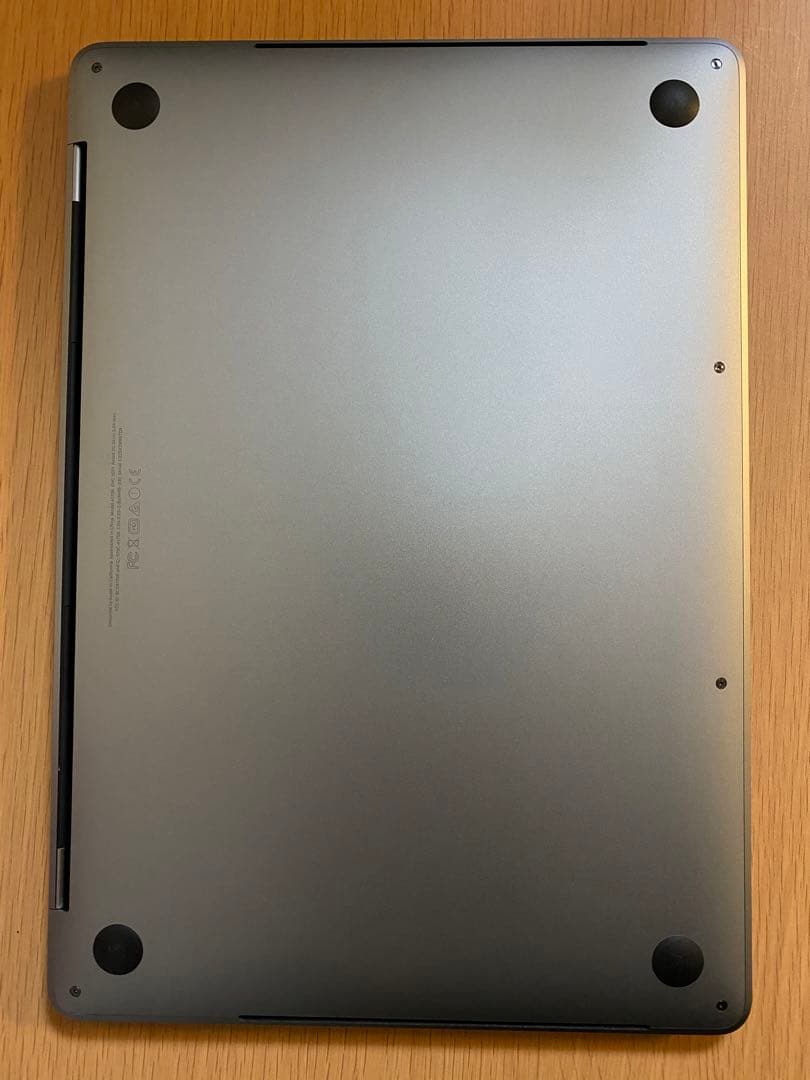 美品 MacBook Pro 13インチ 元箱 指紋認証、タッチパネル