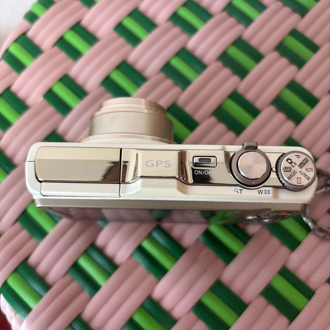 充電器付　OLYMPUS コンパクトデジタルカメラ SH-25MR