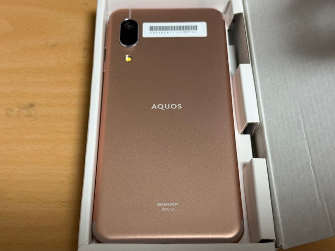 新品未使用　AQUOS SHV48 本体 ローズゴールド