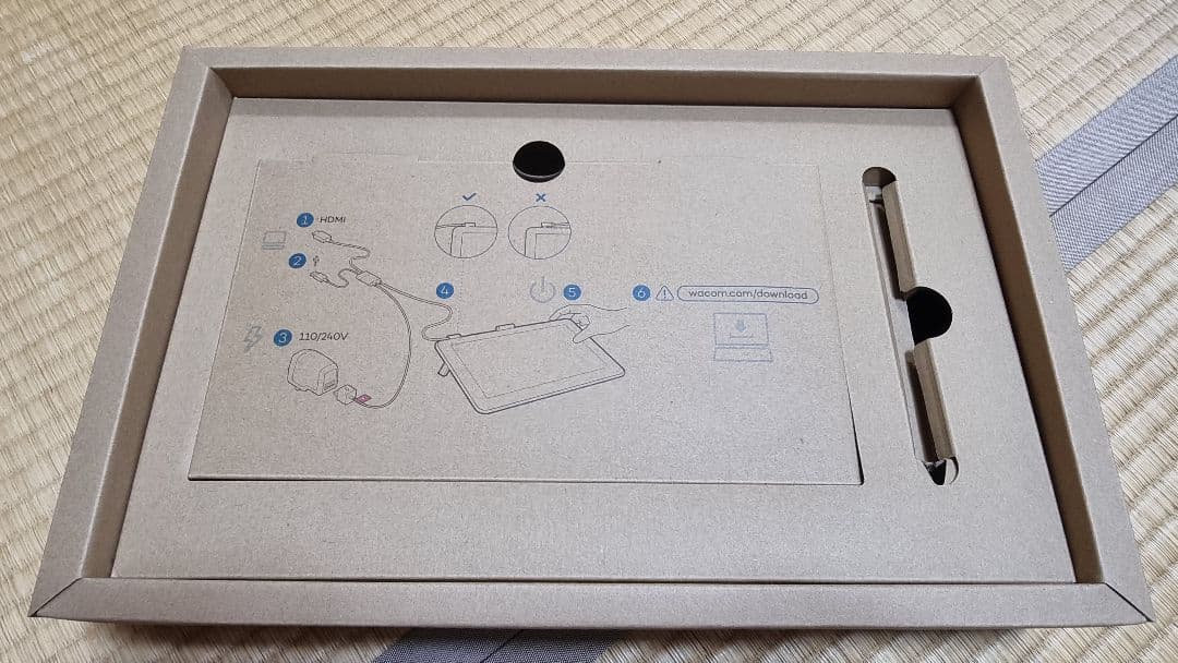 Wacom One 液晶ペンタブ 13 (DTC133W0D) 2022年製