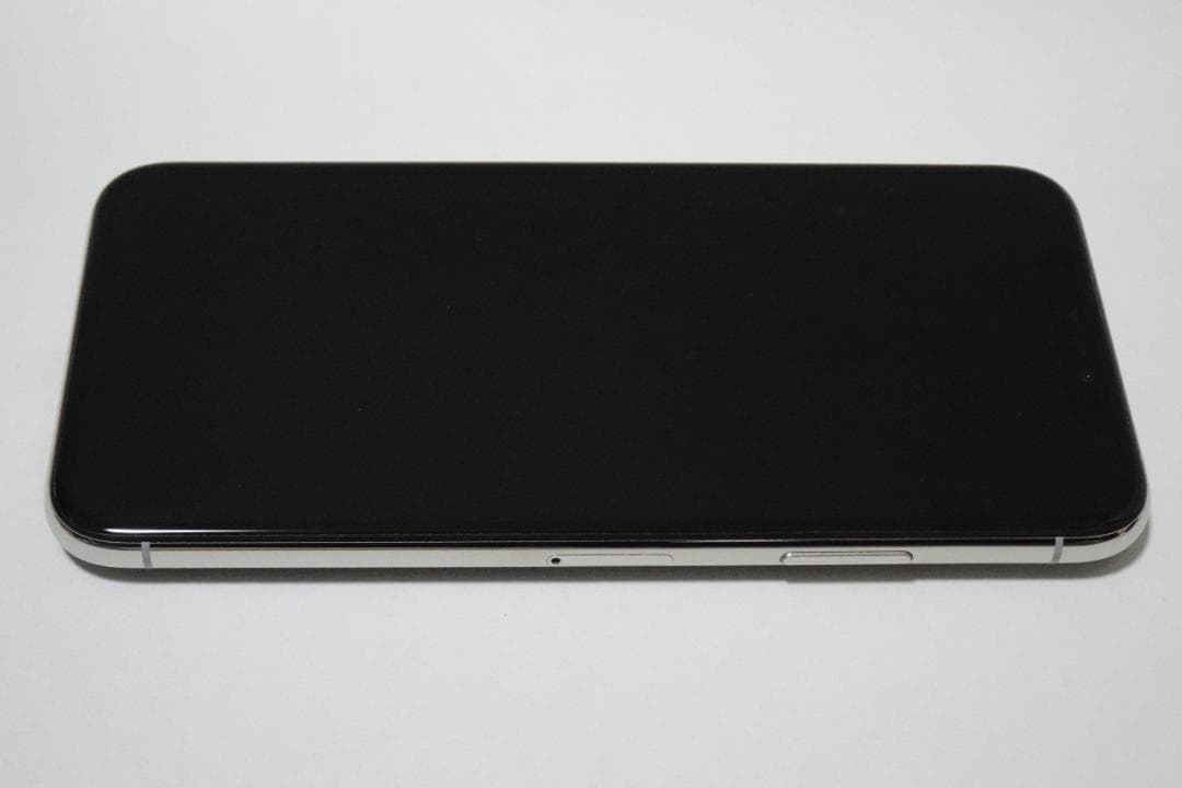 【美品】iPhoneXS 64GB シルバー