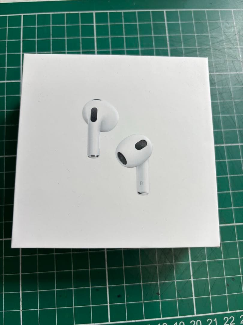 AirPods第3世代 (カバー有り)