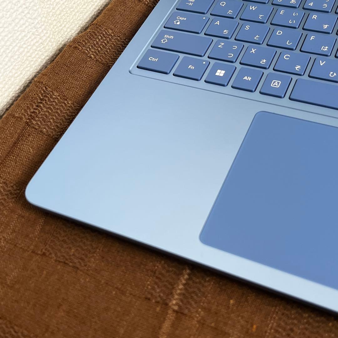 Surface Laptop 第7世代 13.8インチ